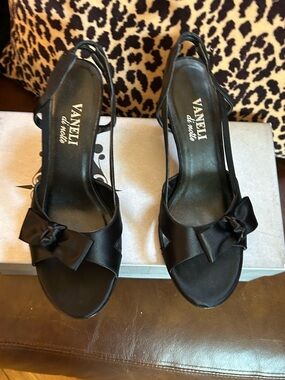 Black Satin Slingback Heels with Bow size 6.5 by  Vaneli great condition